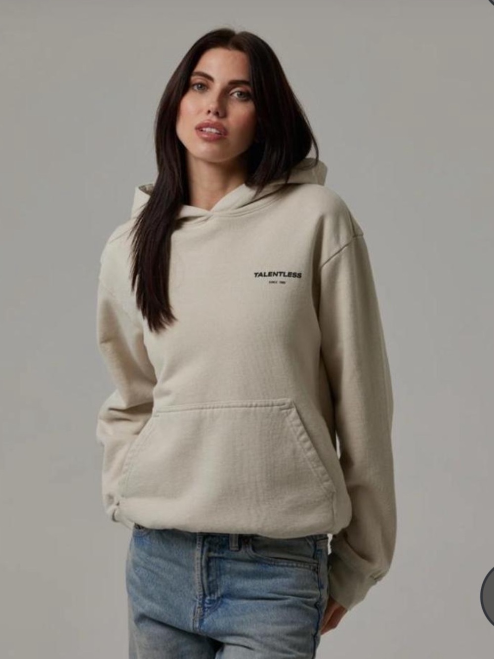 TALENTLESS Women's Circle Logo Hoodie - Cream